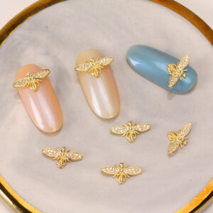 Diamond-studded-bee-DIY-accessories-cashymart-38265090670870.jpg