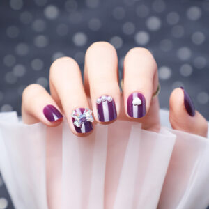 Wearing-Nails-With-Diamonds-And-Purple-Fake-Nails-cashymart-38265068290326.jpg